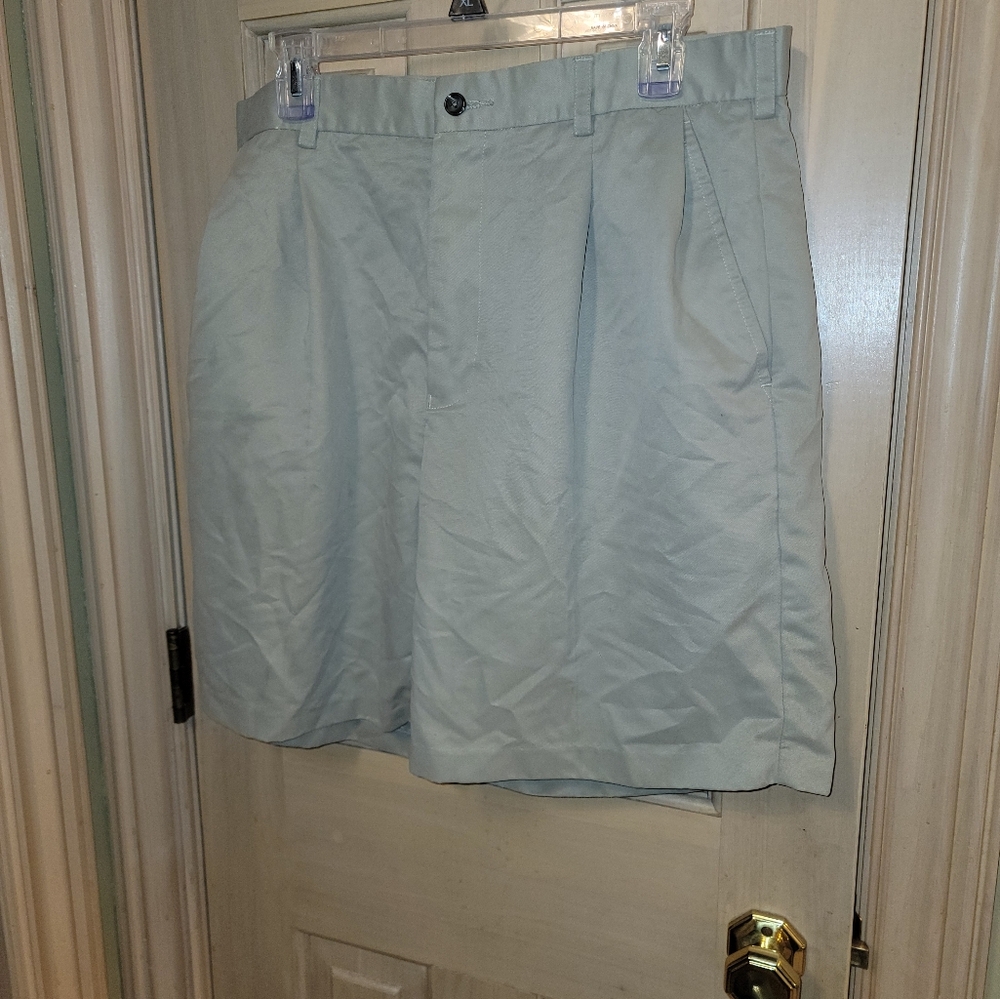 Mens sz 36 Izod Khaki shorts - Picture 4 of 4